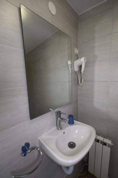 Odeon Apartment And Rooms リエカ エクステリア 写真